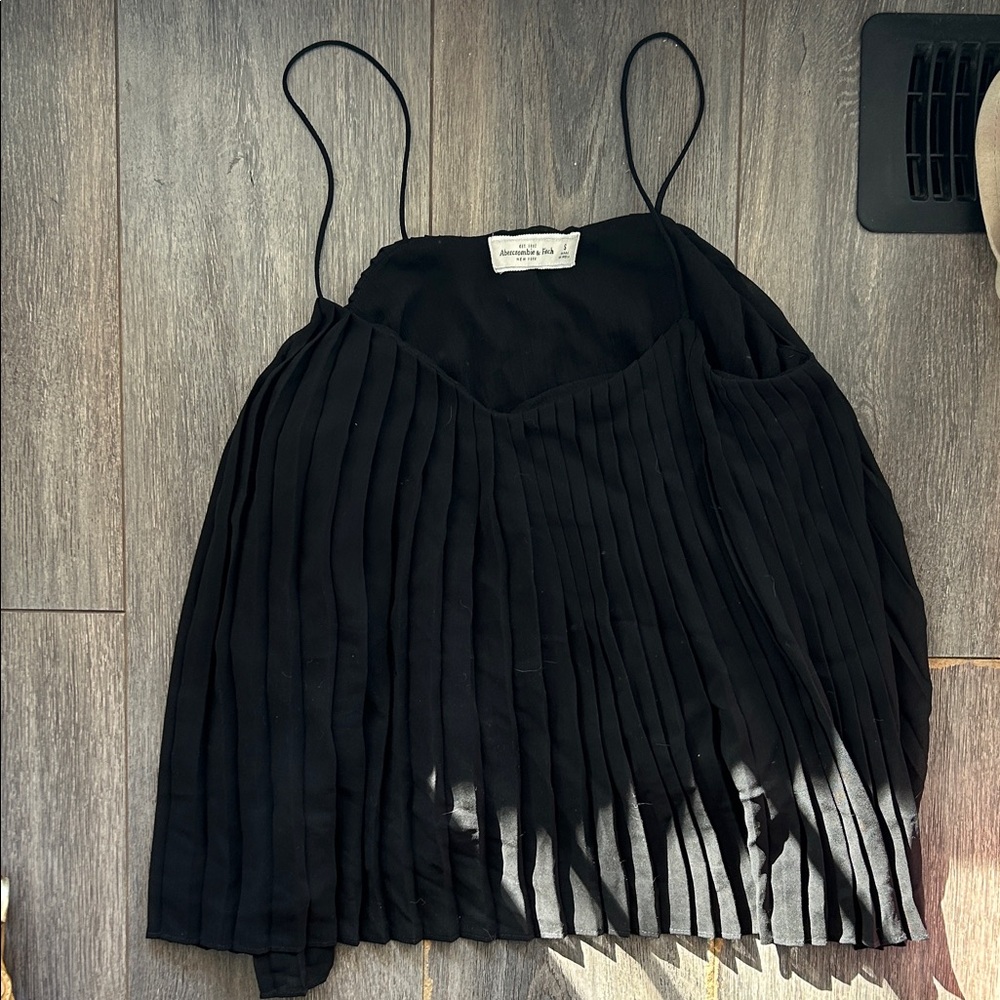 Abercrombie & Fitch Pleated Women's Top